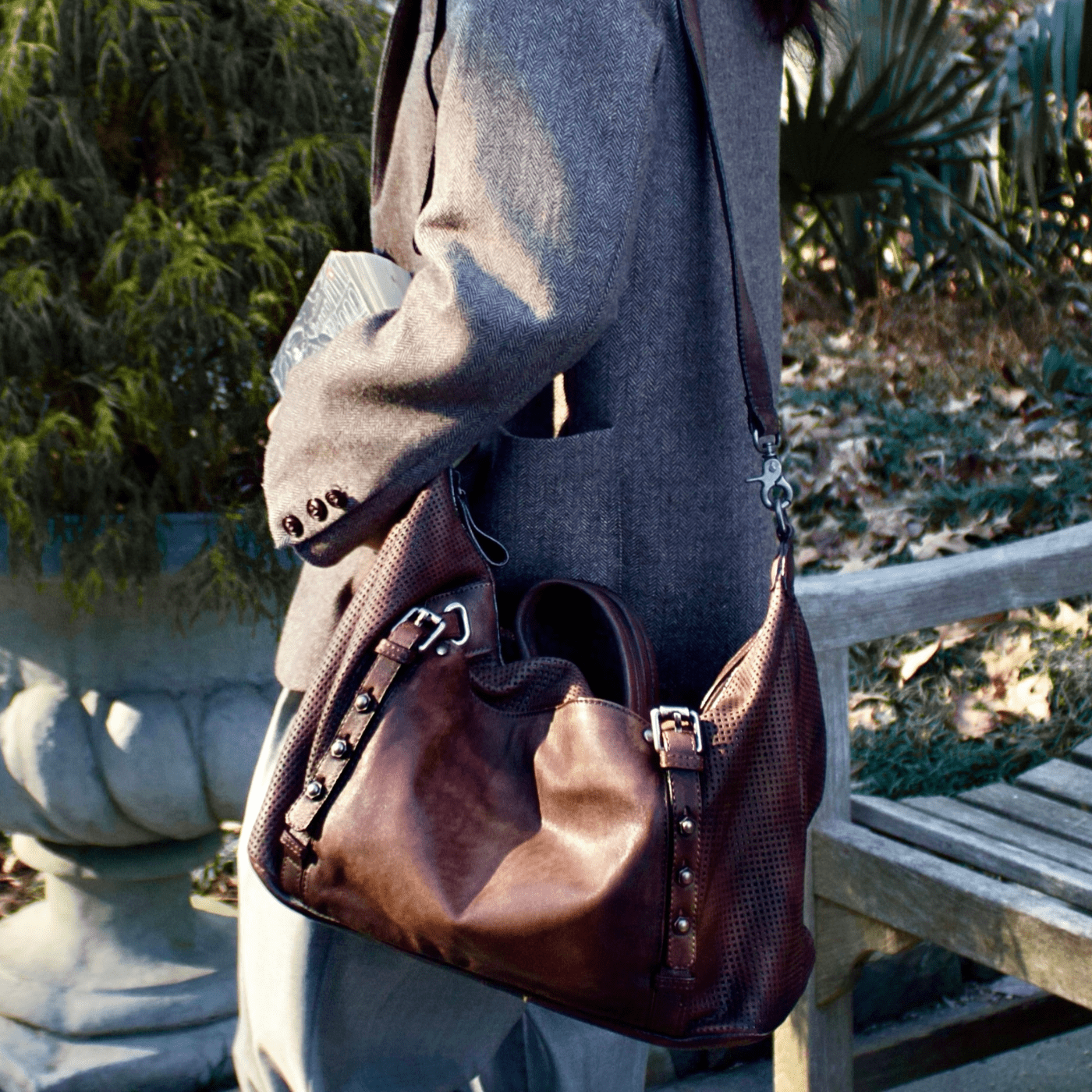 Rustic Elegance – Brown Leather Handbag, Shoulder Bag & Crossbody - Golden Crow
