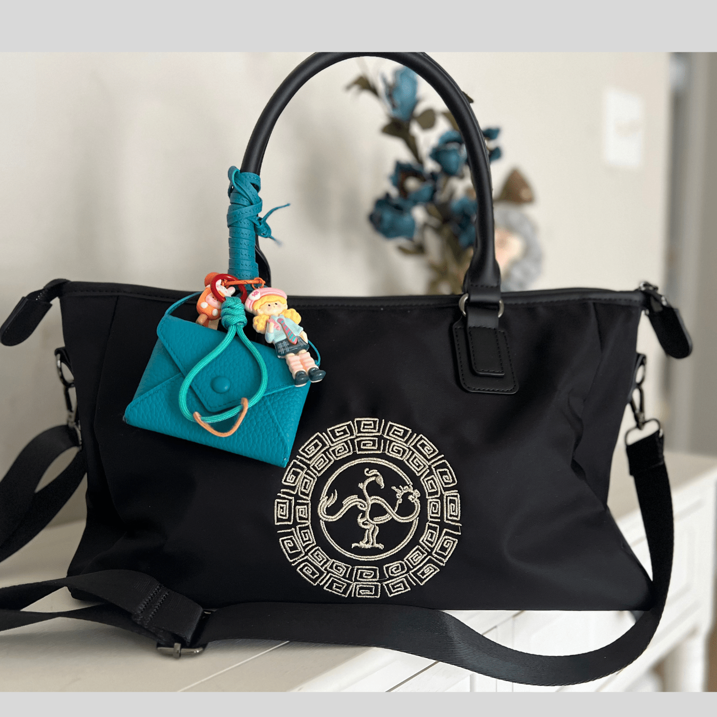 Embroidered Black Handbag, Shoulder Bag for Everyday Elegance - Golden Crow