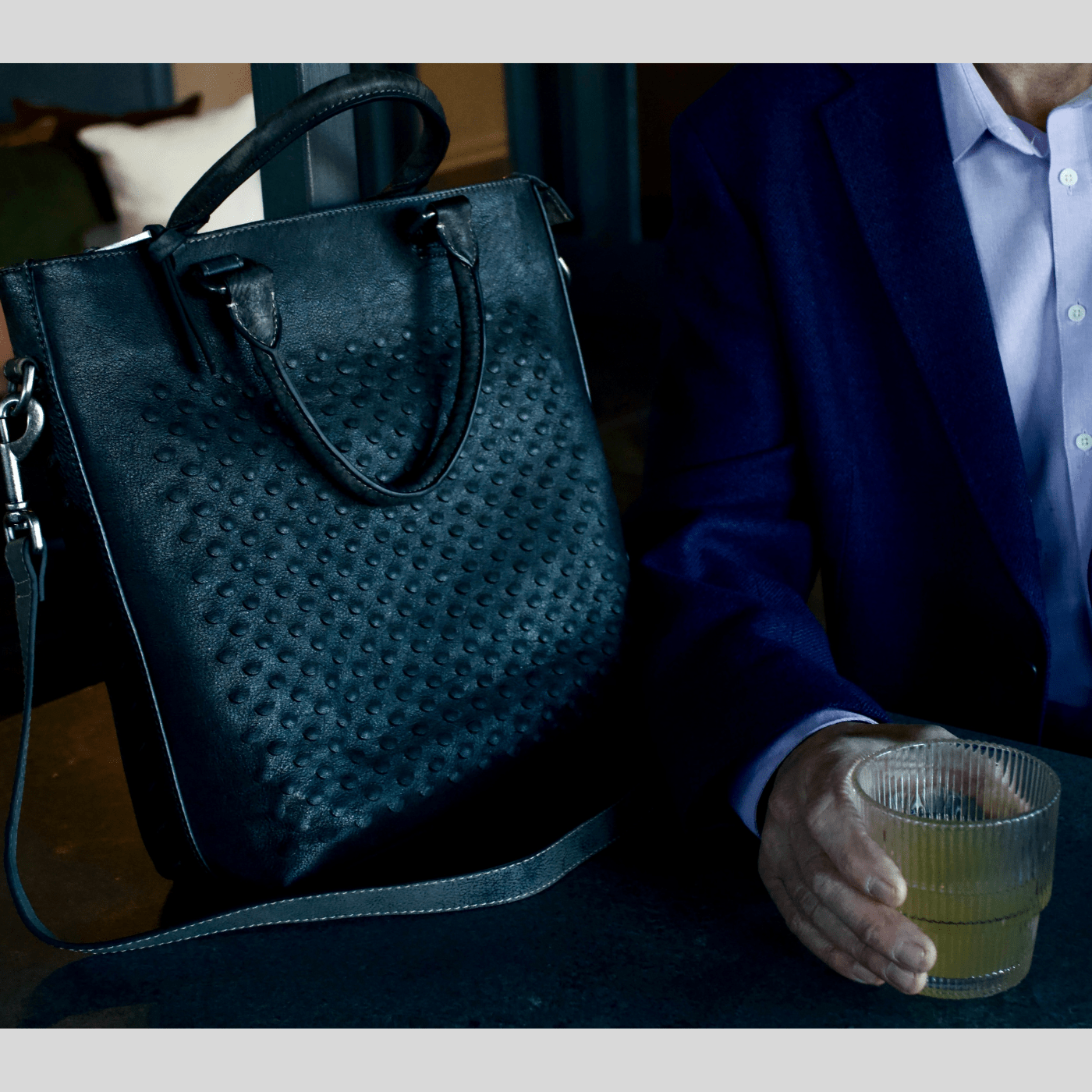 Premium Dragon - scale Leather Handbag, Shoulder Bag & Crossbody - Golden Crow
